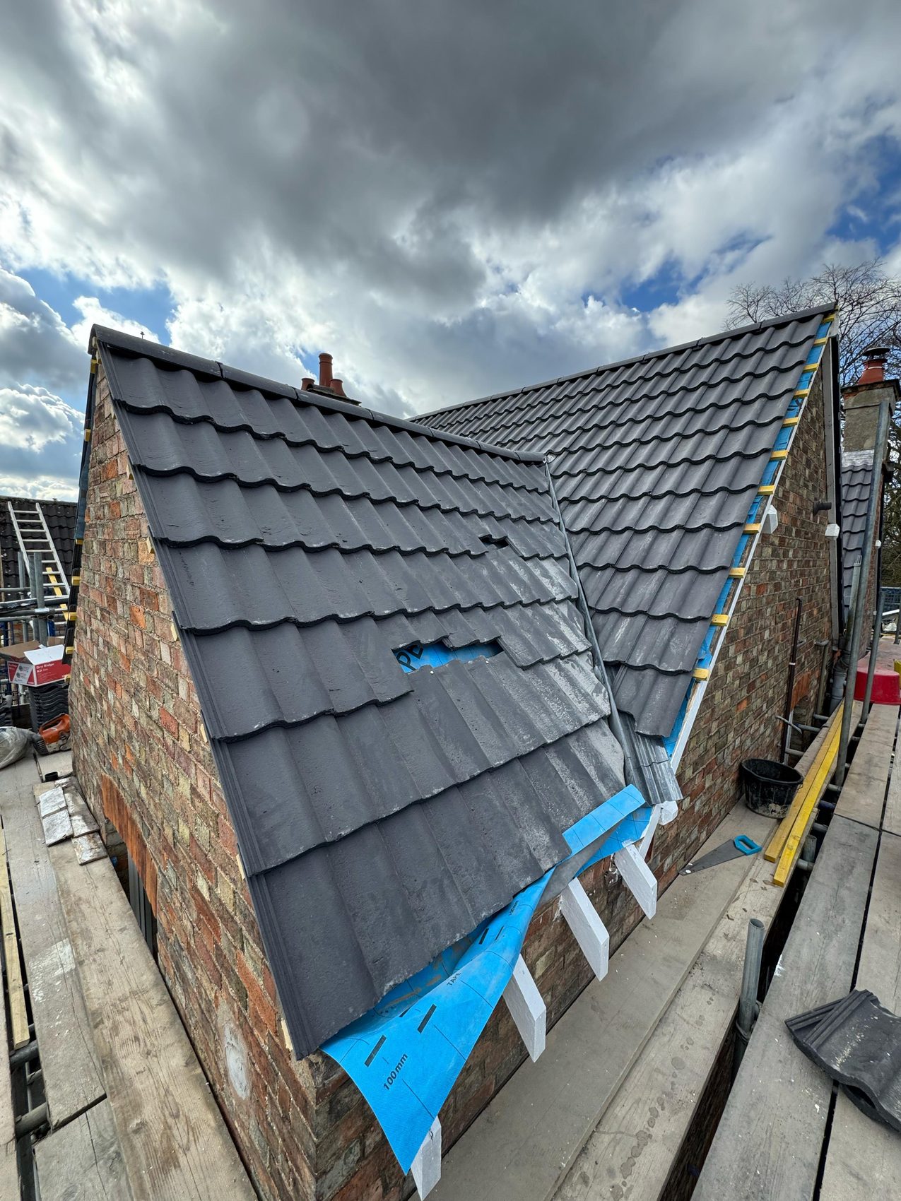 Full house re-roof in Bedford