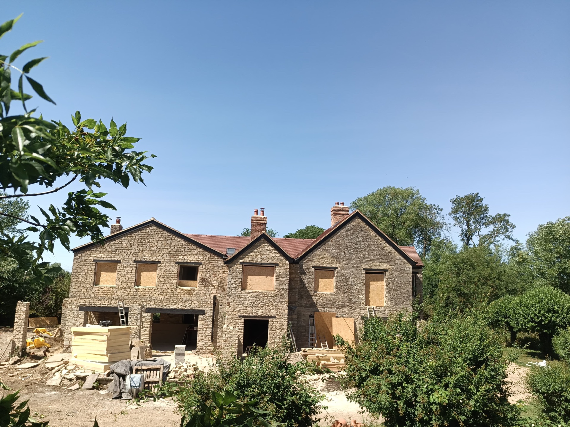 Ravenstone corner detail